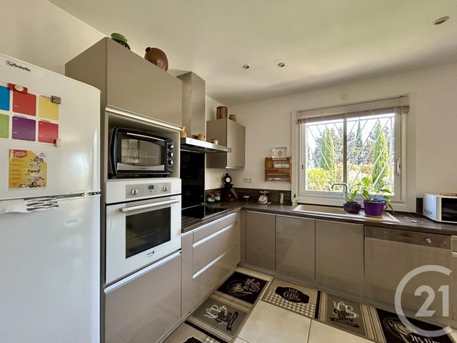 Appartement T2 &agrave; louer - 2 pi&egrave;ces - 49,28 m2 - Arles - 13 - PROVENCE-ALPES-COTE-D-AZUR
