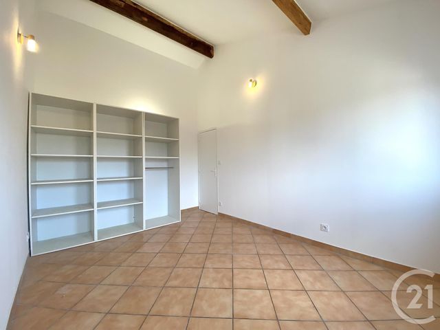 Maison &agrave; louer - 5 pi&egrave;ces - 120,37 m2 - Arles - 13 - PROVENCE-ALPES-COTE-D-AZUR