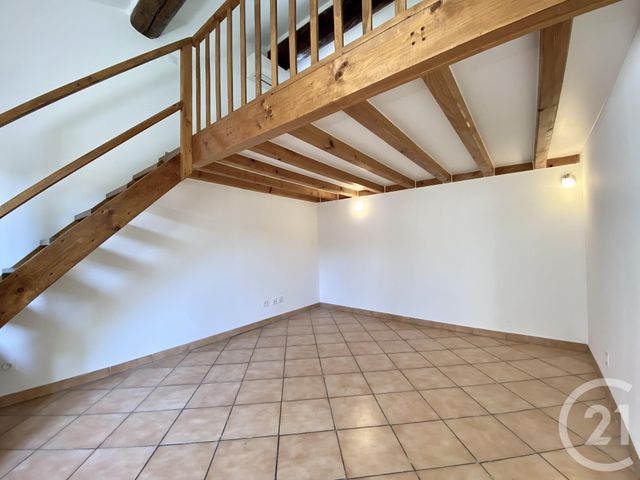 Maison &agrave; louer - 5 pi&egrave;ces - 120,37 m2 - Arles - 13 - PROVENCE-ALPES-COTE-D-AZUR