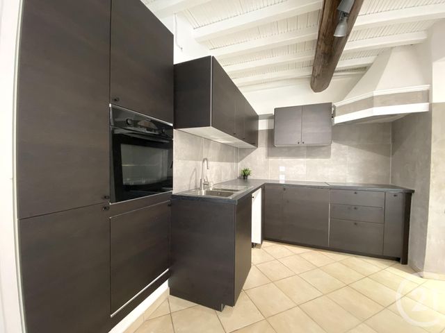 Maison &agrave; louer - 5 pi&egrave;ces - 120,37 m2 - Arles - 13 - PROVENCE-ALPES-COTE-D-AZUR