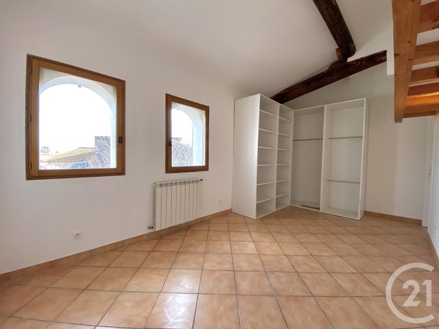 Maison &agrave; louer - 5 pi&egrave;ces - 120,37 m2 - Arles - 13 - PROVENCE-ALPES-COTE-D-AZUR