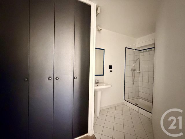 Maison &agrave; louer - 5 pi&egrave;ces - 123,30 m2 - Arles - 13 - PROVENCE-ALPES-COTE-D-AZUR
