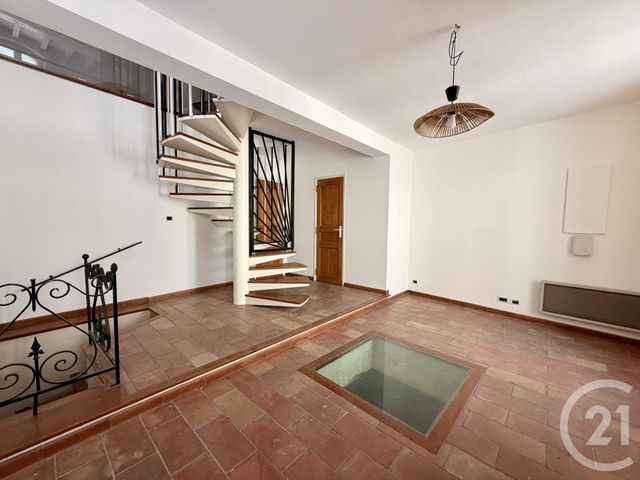Maison &agrave; louer - 5 pi&egrave;ces - 123,30 m2 - Arles - 13 - PROVENCE-ALPES-COTE-D-AZUR