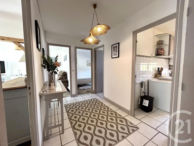 Appartement T4 &agrave; louer - 4 pi&egrave;ces - 76,74 m2 - Arles - 13 - PROVENCE-ALPES-COTE-D-AZUR