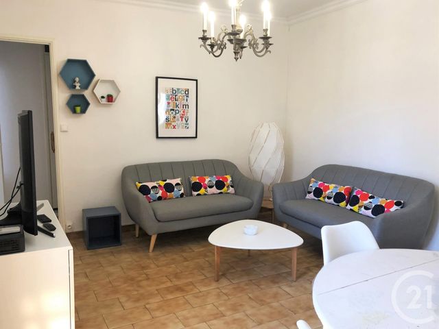 Appartement T3 &agrave; louer - 3 pi&egrave;ces - 50 m2 - Avignon - 84 - PROVENCE-ALPES-COTE-D-AZUR