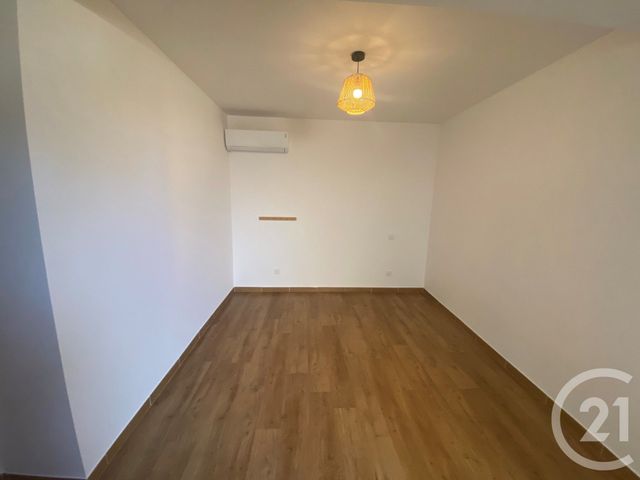 Appartement à louer - 3 pièces - 62 m2 - Avignon - 84 - PROVENCE-ALPES-COTE-D-AZUR