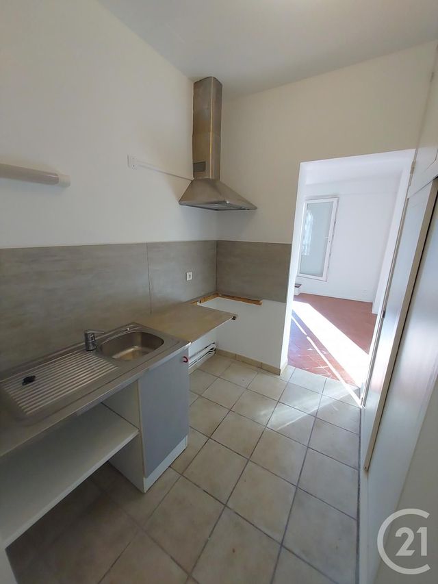 Appartement T2 &agrave; louer - 2 pi&egrave;ces - 38 m2 - Avignon - 84 - PROVENCE-ALPES-COTE-D-AZUR