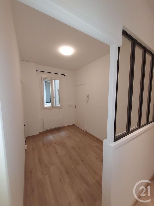 Appartement T2 &agrave; louer - 2 pi&egrave;ces - 27,70 m2 - Avignon - 84 - PROVENCE-ALPES-COTE-D-AZUR