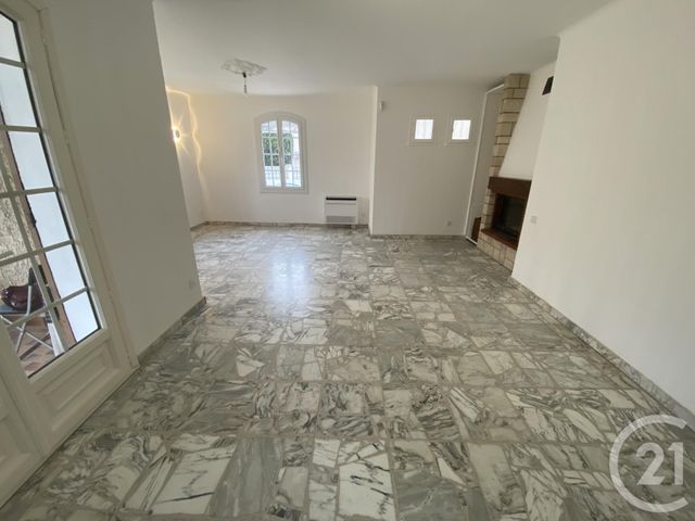 Maison &agrave; louer - 4 pi&egrave;ces - 96,28 m2 - Les Angles - 30 - LANGUEDOC-ROUSSILLON