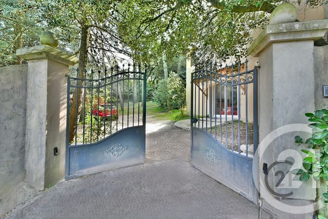 Maison &agrave; vendre - 8 pi&egrave;ces - 266 m2 - Villeneuve Les Avignon - 30 - LANGUEDOC-ROUSSILLON