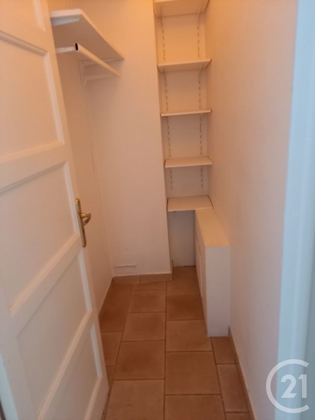 Appartement à louer - 3 pièces - 64 m2 - Avignon - 84 - PROVENCE-ALPES-COTE-D-AZUR