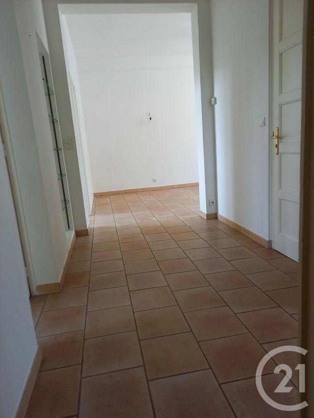 Appartement à louer - 3 pièces - 64 m2 - Avignon - 84 - PROVENCE-ALPES-COTE-D-AZUR