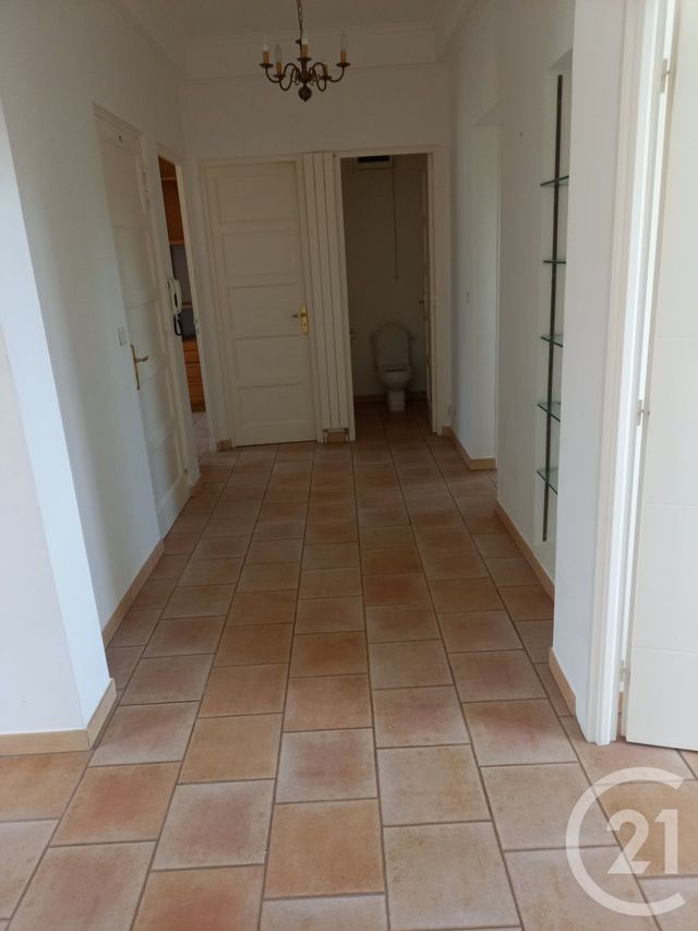 Appartement à louer - 3 pièces - 64 m2 - Avignon - 84 - PROVENCE-ALPES-COTE-D-AZUR