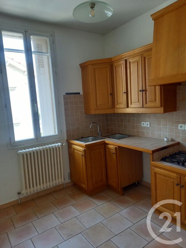 Appartement à louer - 3 pièces - 64 m2 - Avignon - 84 - PROVENCE-ALPES-COTE-D-AZUR