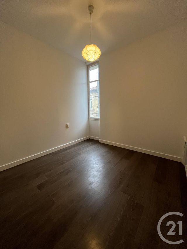 Appartement F3 &agrave; louer - 3 pi&egrave;ces - 67,84 m2 - Avignon - 84 - PROVENCE-ALPES-COTE-D-AZUR