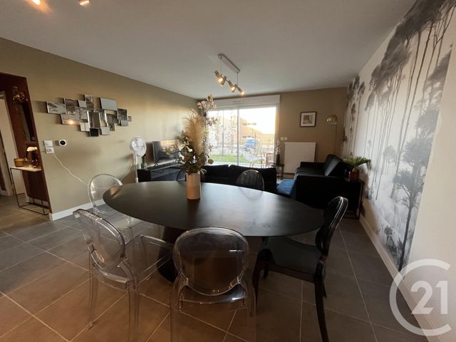 Appartement F3 à louer - 3 pièces - 63,50 m2 - Villeneuve Les Avignon - 30 - LANGUEDOC-ROUSSILLON