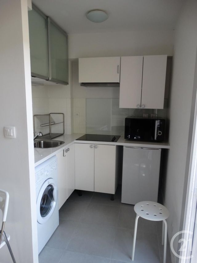 Appartement Studio à louer - 1 pièce - 31 m2 - Avignon - 84 - PROVENCE-ALPES-COTE-D-AZUR