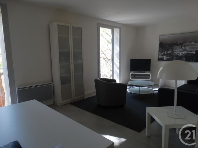 Appartement Studio à louer - 1 pièce - 31 m2 - Avignon - 84 - PROVENCE-ALPES-COTE-D-AZUR