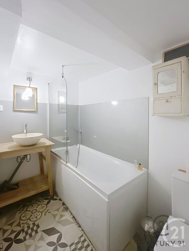 Appartement F2 à louer - 2 pièces - 55 m2 - Villeneuve Les Avignon - 30 - LANGUEDOC-ROUSSILLON