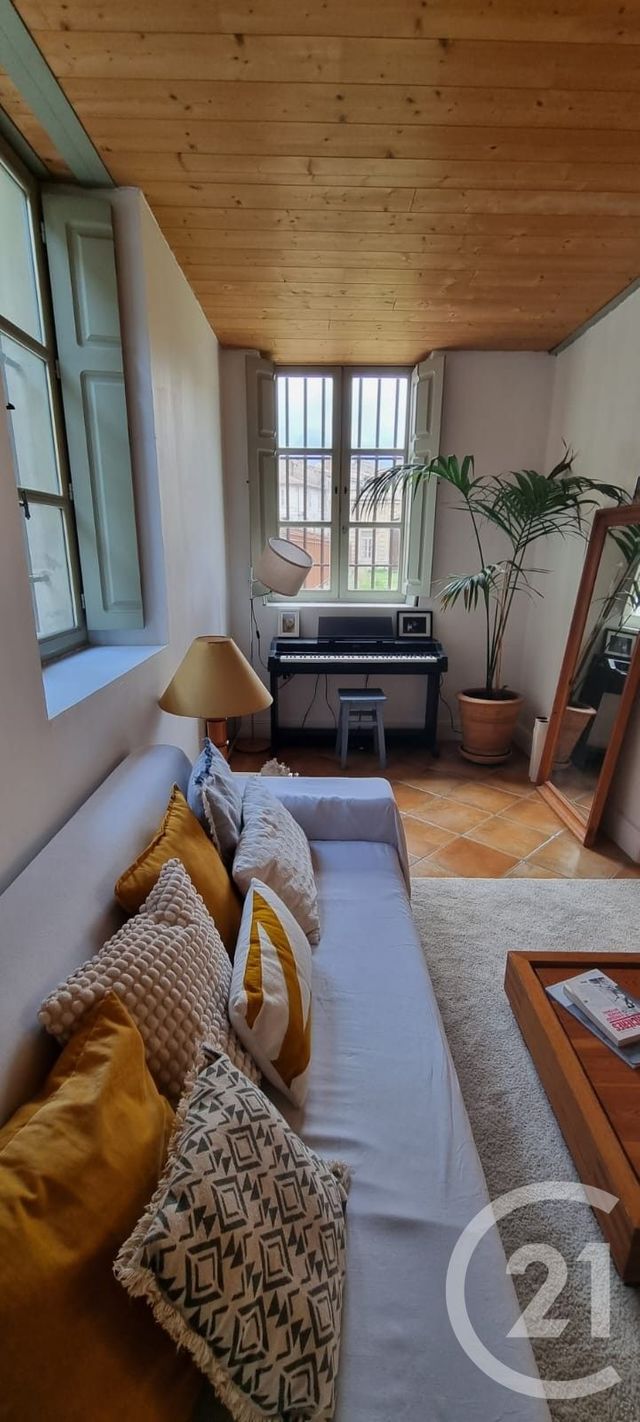 Appartement F4 à louer - 4 pièces - 75 m2 - Avignon - 84 - PROVENCE-ALPES-COTE-D-AZUR