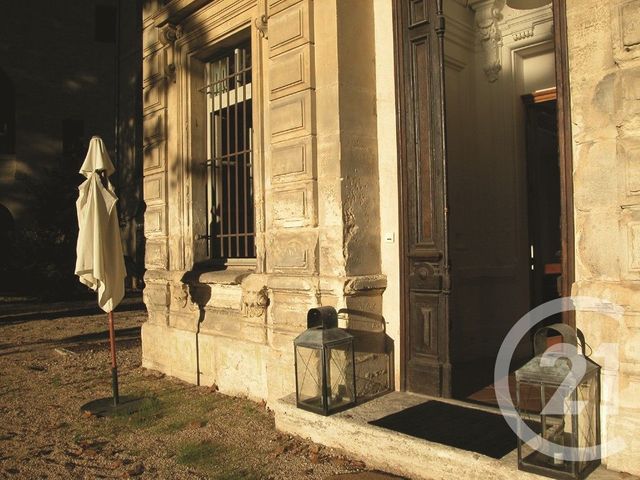 Appartement F4 à louer - 4 pièces - 75 m2 - Avignon - 84 - PROVENCE-ALPES-COTE-D-AZUR