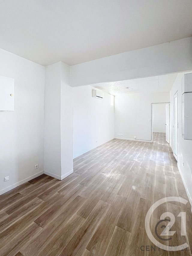 Appartement F2 à louer - 2 pièces - 40 m2 - Avignon - 84 - PROVENCE-ALPES-COTE-D-AZUR