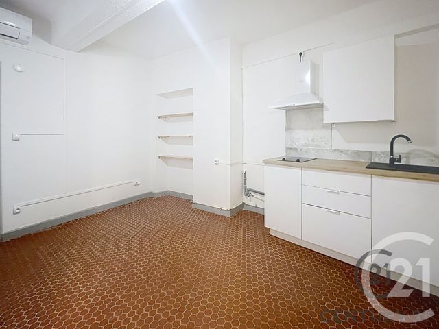 Appartement Studio &agrave; louer - 1 pi&egrave;ce - 24,32 m2 - Villeneuve Les Avignon - 30 - LANGUEDOC-ROUSSILLON