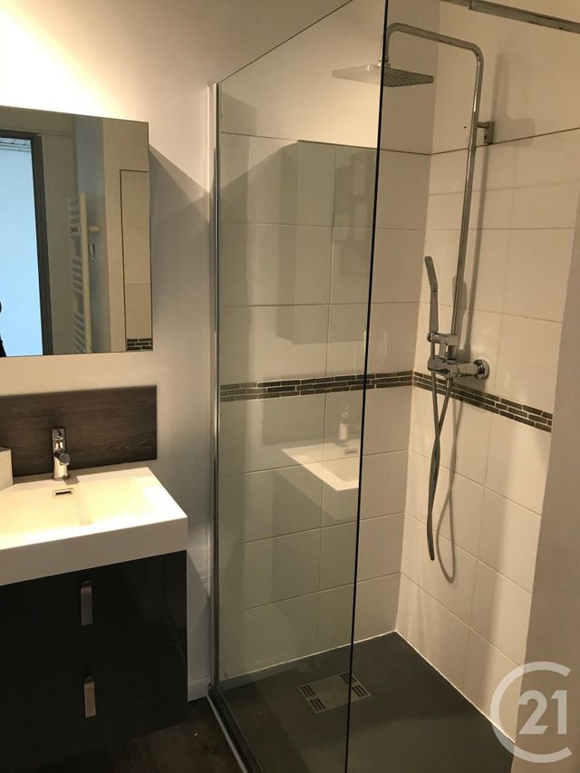 Appartement F3 à louer - 4 pièces - 68 m2 - Avignon - 84 - PROVENCE-ALPES-COTE-D-AZUR