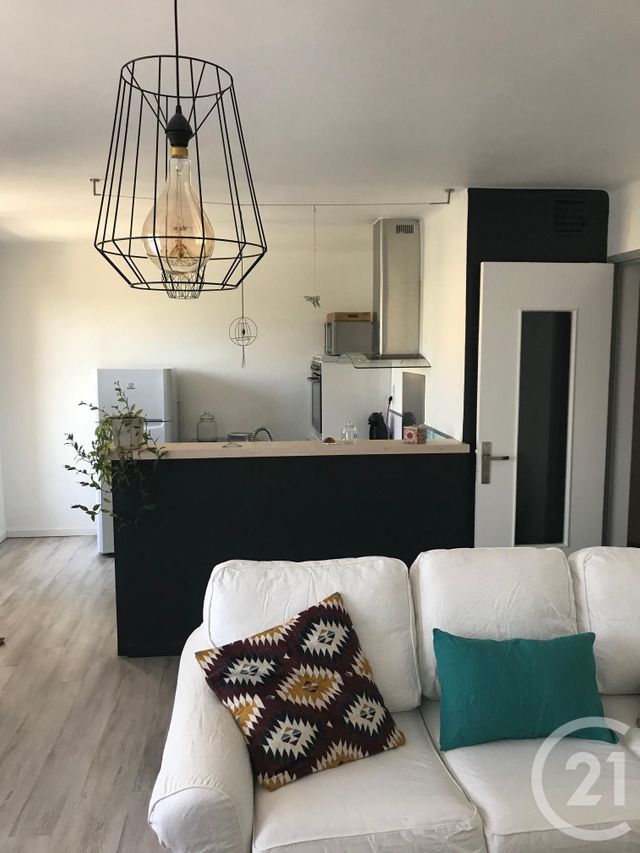 Appartement F3 à louer - 4 pièces - 68 m2 - Avignon - 84 - PROVENCE-ALPES-COTE-D-AZUR