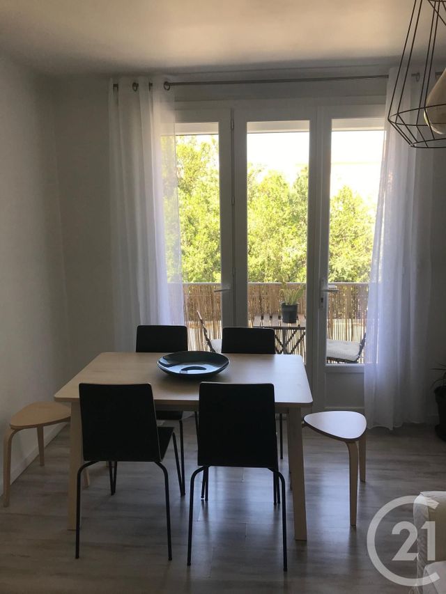 Appartement F3 à louer - 4 pièces - 68 m2 - Avignon - 84 - PROVENCE-ALPES-COTE-D-AZUR