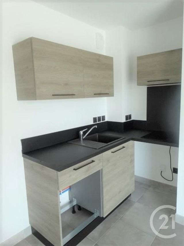 Appartement F2 à louer - 2 pièces - 45,40 m2 - Avignon - 84 - PROVENCE-ALPES-COTE-D-AZUR