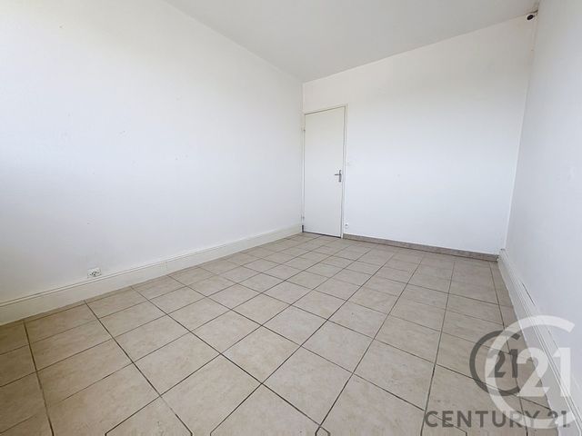Appartement F4 &agrave; louer - 4 pi&egrave;ces - 71,89 m2 - Villeneuve Les Avignon - 30 - LANGUEDOC-ROUSSILLON