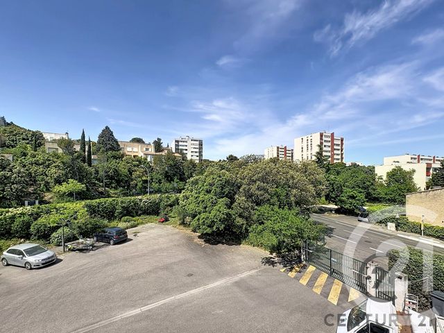 Appartement F4 &agrave; louer - 4 pi&egrave;ces - 71,89 m2 - Villeneuve Les Avignon - 30 - LANGUEDOC-ROUSSILLON