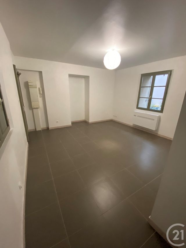 Appartement F2 &agrave; louer - 2 pi&egrave;ces - 41,43 m2 - Villeneuve Les Avignon - 30 - LANGUEDOC-ROUSSILLON