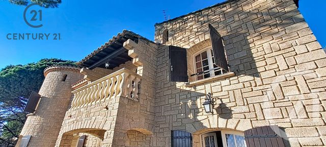 Maison &agrave; vendre - 8 pi&egrave;ces - 195 m2 - Les Angles - 30 - LANGUEDOC-ROUSSILLON