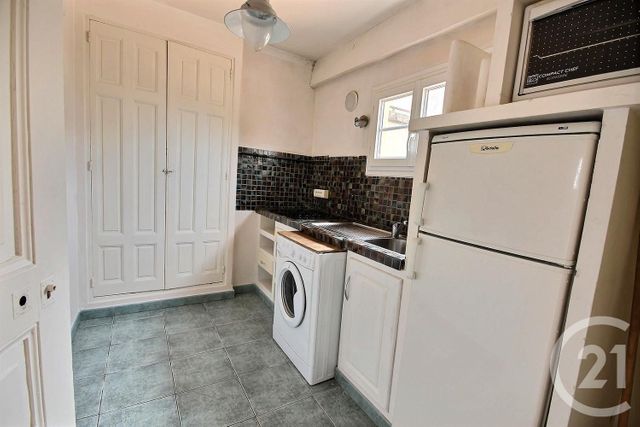 Appartement T1 &agrave; louer - 2 pi&egrave;ces - 48 m2 - Avignon - 84 - PROVENCE-ALPES-COTE-D-AZUR