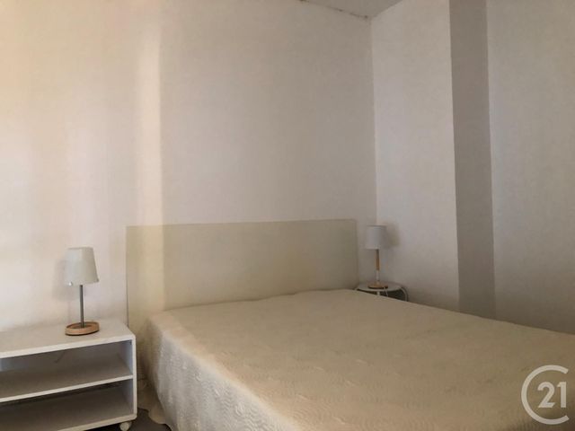 Appartement F1 &agrave; louer - 2 pi&egrave;ces - 41 m2 - Avignon - 84 - PROVENCE-ALPES-COTE-D-AZUR