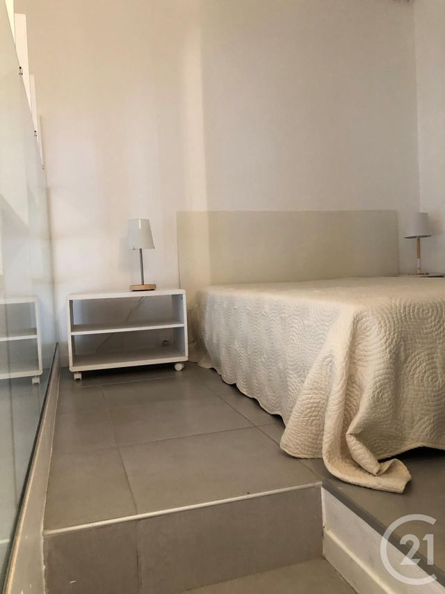 Appartement F1 &agrave; louer - 2 pi&egrave;ces - 41 m2 - Avignon - 84 - PROVENCE-ALPES-COTE-D-AZUR