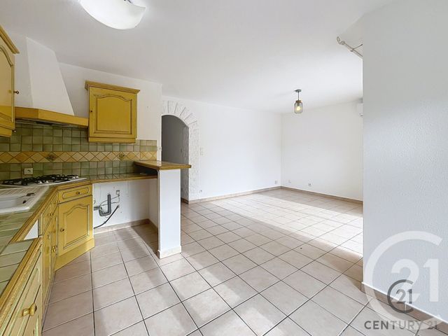 Appartement T2 &agrave; louer - 2 pi&egrave;ces - 46 m2 - Les Angles - 30 - LANGUEDOC-ROUSSILLON