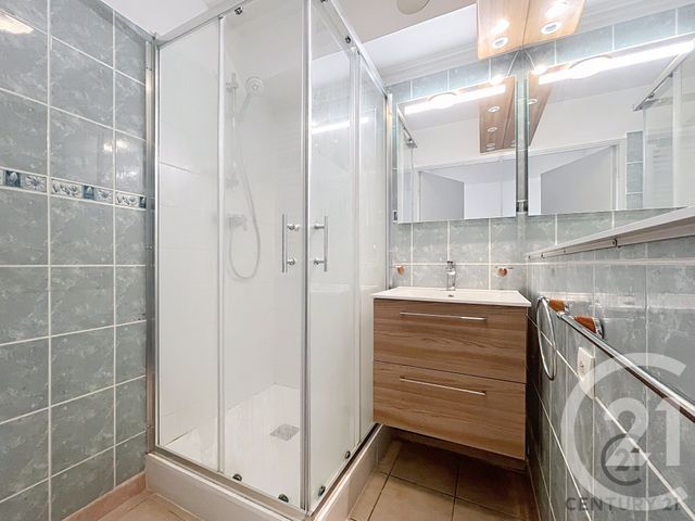 Appartement T2 &agrave; louer - 2 pi&egrave;ces - 46 m2 - Les Angles - 30 - LANGUEDOC-ROUSSILLON