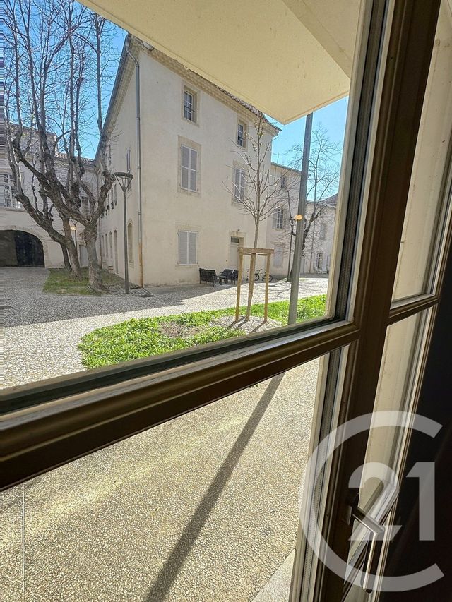Appartement F3 &agrave; vendre - 3 pi&egrave;ces - 70,04 m2 - Villeneuve Les Avignon - 30 - LANGUEDOC-ROUSSILLON