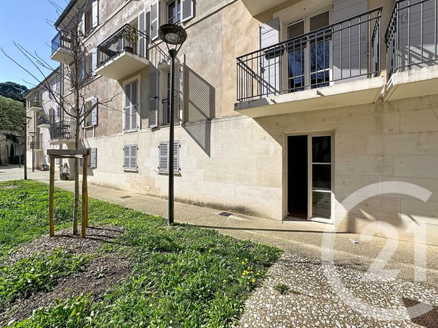 Appartement F3 &agrave; vendre - 3 pi&egrave;ces - 70,04 m2 - Villeneuve Les Avignon - 30 - LANGUEDOC-ROUSSILLON