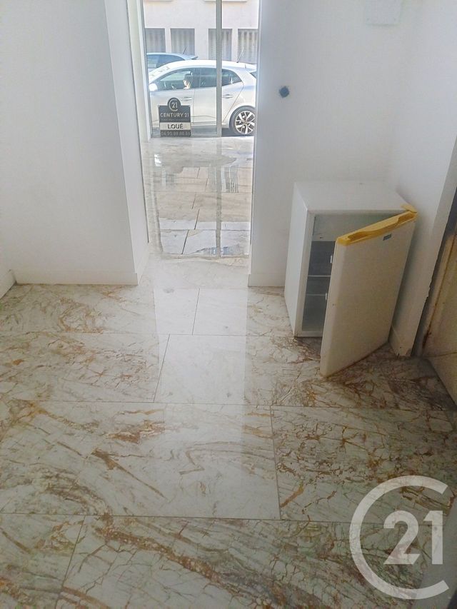 Appartement &agrave; louer - 2 pi&egrave;ces - 25 m2 - Avignon - 84 - PROVENCE-ALPES-COTE-D-AZUR