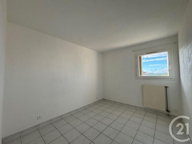 Appartement F3 &agrave; louer - 3 pi&egrave;ces - 74 m2 - Les Angles - 30 - LANGUEDOC-ROUSSILLON