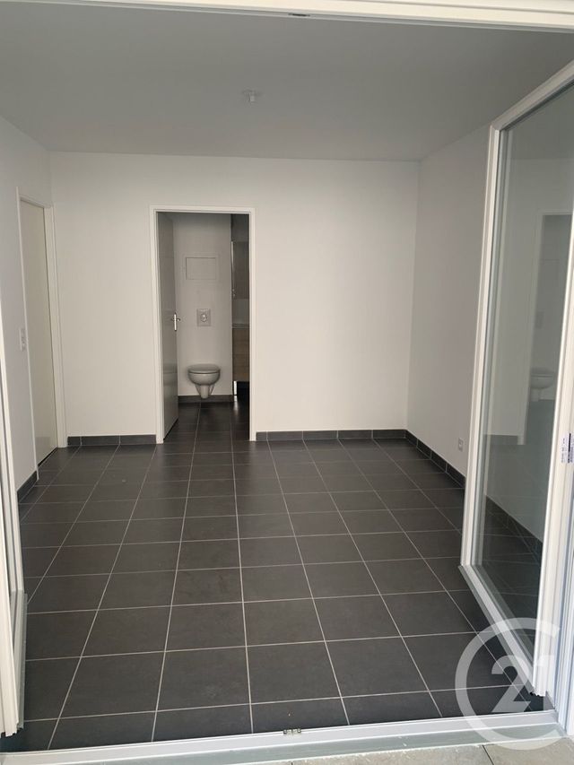 Appartement &agrave; louer - 2 pi&egrave;ces - 38 m2 - Avignon - 84 - PROVENCE-ALPES-COTE-D-AZUR