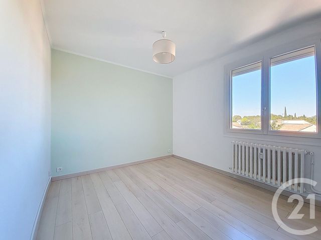 Appartement F3 &agrave; vendre - 3 pi&egrave;ces - 90,96 m2 - Villeneuve Les Avignon - 30 - LANGUEDOC-ROUSSILLON