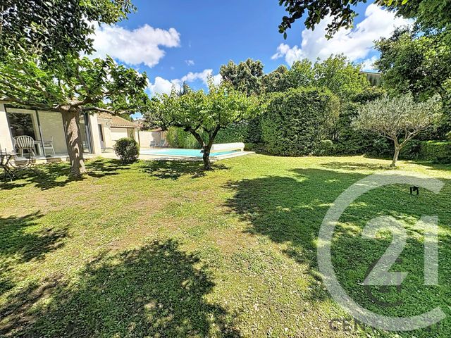 Maison &agrave; louer - 6 pi&egrave;ces - 166 m2 - Villeneuve Les Avignon - 30 - LANGUEDOC-ROUSSILLON