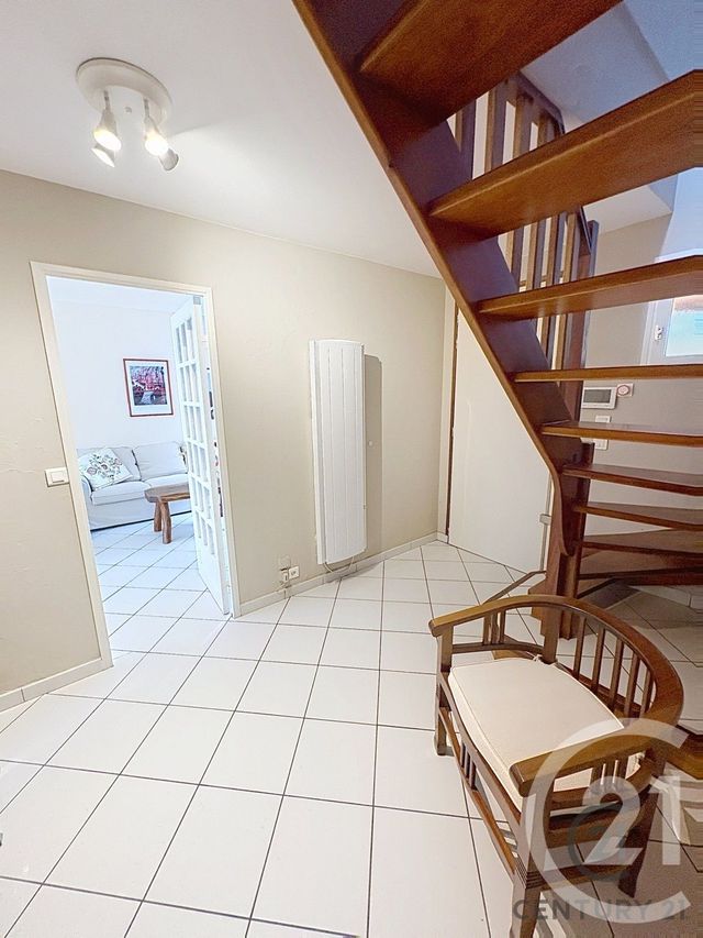 Maison &agrave; louer - 6 pi&egrave;ces - 166 m2 - Villeneuve Les Avignon - 30 - LANGUEDOC-ROUSSILLON