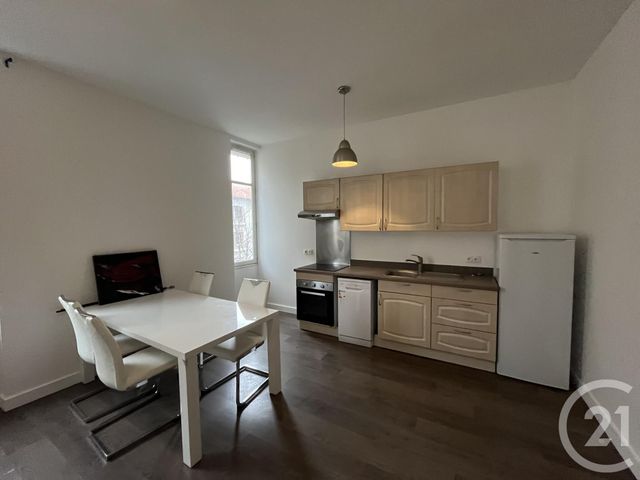 Appartement F3 &agrave; louer - 3 pi&egrave;ces - 66,91 m2 - Avignon - 84 - PROVENCE-ALPES-COTE-D-AZUR