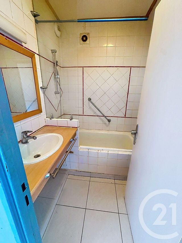 Appartement F3 &agrave; vendre - 3 pi&egrave;ces - 60,76 m2 - Villeneuve Les Avignon - 30 - LANGUEDOC-ROUSSILLON